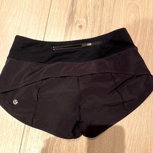 Lululemon short